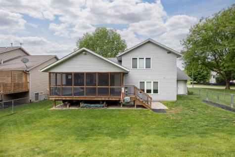 1773 Parkway Drive Iowa City IA 52241