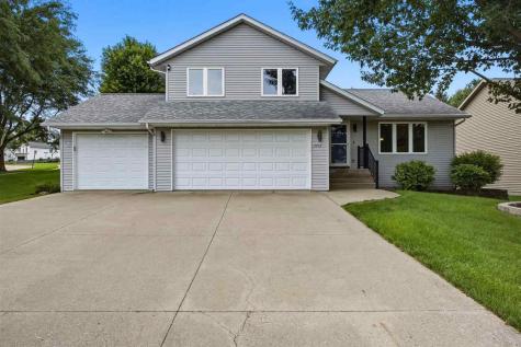 1773 Parkway Drive Iowa City IA 52241