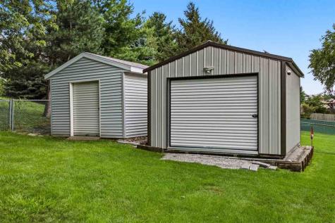 1773 Parkway Drive Iowa City IA 52241