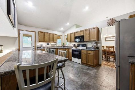 1773 Parkway Drive Iowa City IA 52241