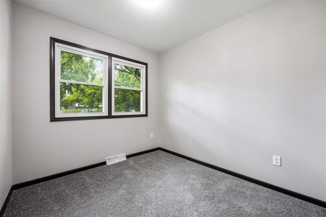 1917 California Avenue Iowa City IA 52240