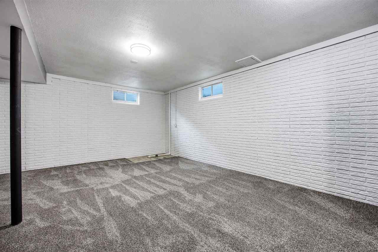 1917 California Avenue Iowa City IA 52240
