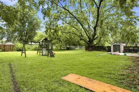 1917 California Avenue Iowa City IA 52240