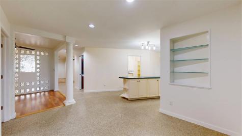 419 Elmira Street Iowa City IA 52245