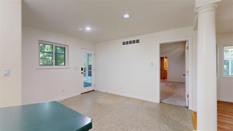 419 Elmira Street Iowa City IA 52245