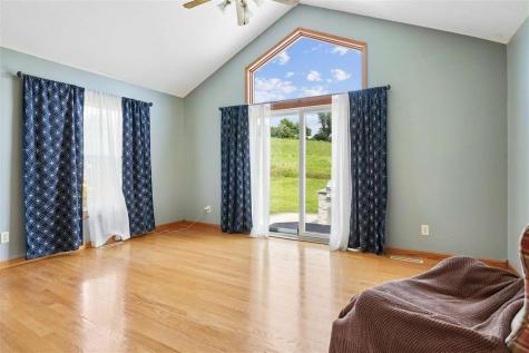 1268 Falcon Avenue NW Swisher IA 52338