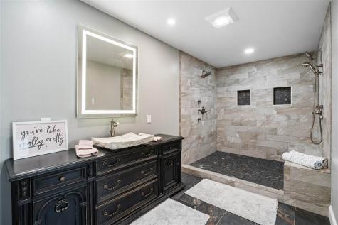 1268 Falcon Avenue NW Swisher IA 52338