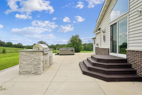 1268 Falcon Avenue NW Swisher IA 52338