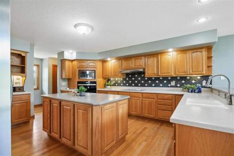 1268 Falcon Avenue NW Swisher IA 52338