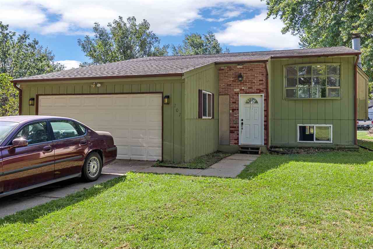 207 Washington Street Hills IA 52235