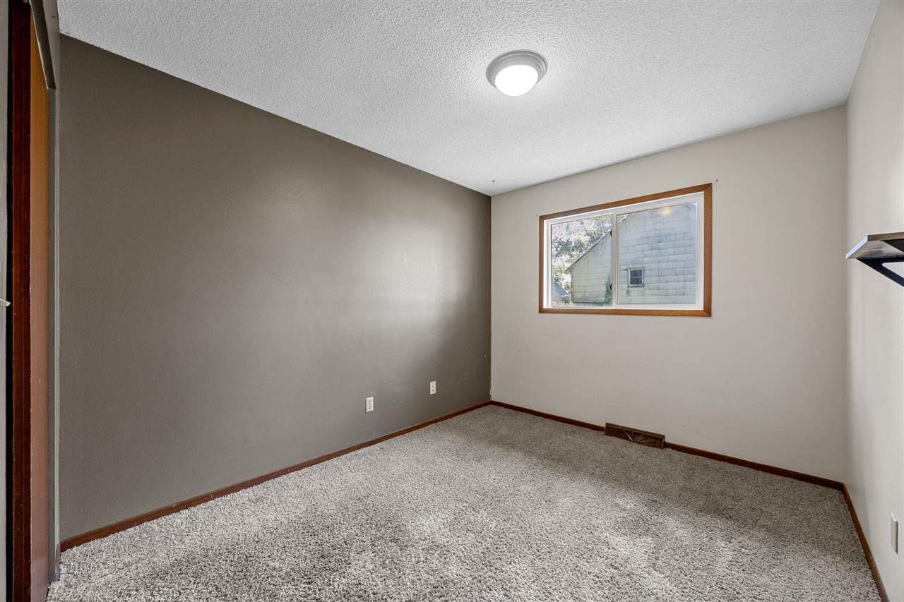 207 Washington Street Hills IA 52235