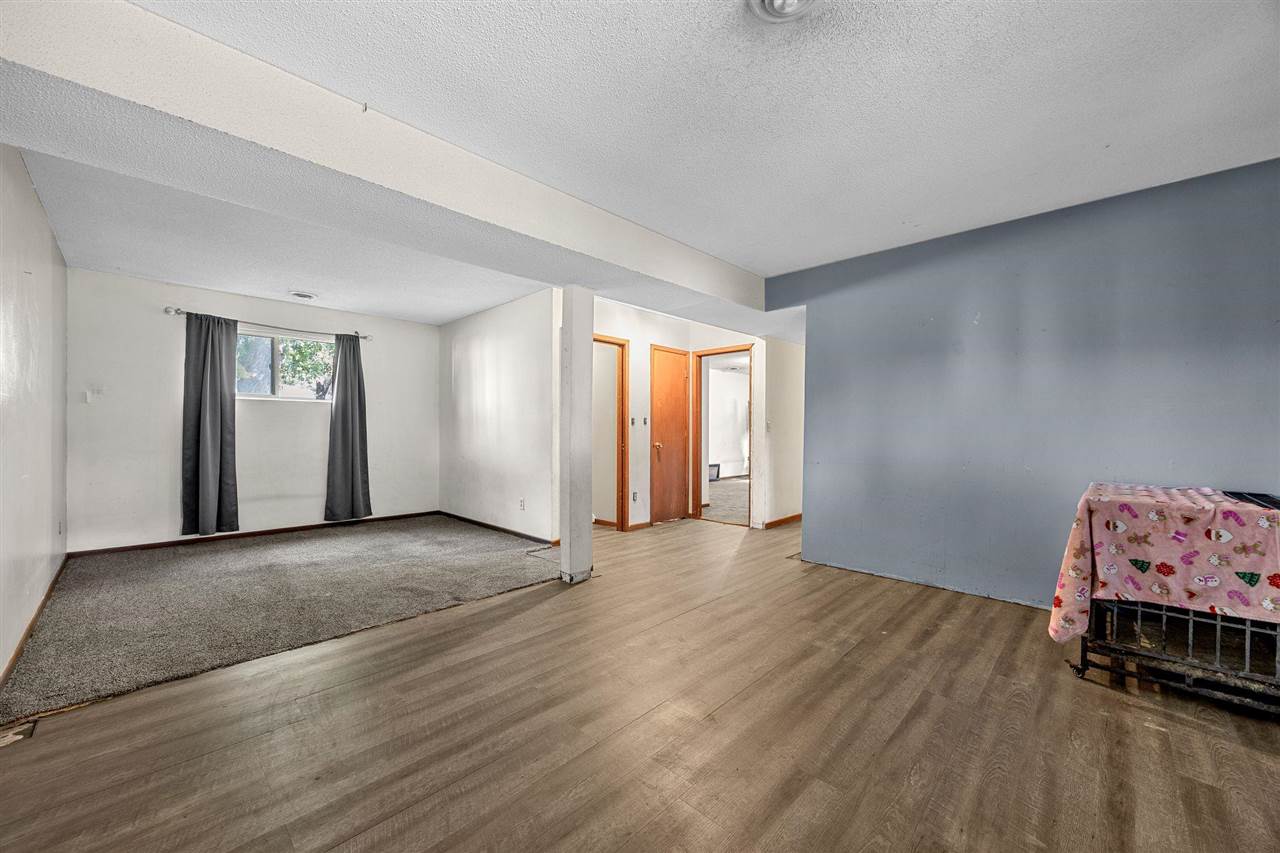 207 Washington Street Hills IA 52235