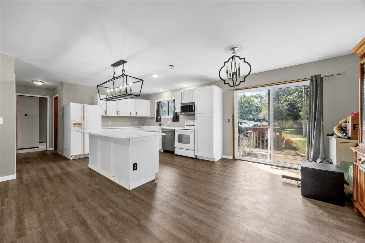 207 Washington Street Hills IA 52235