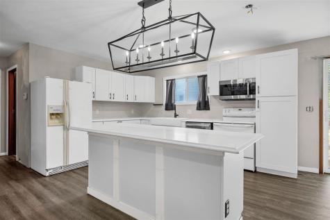 207 Washington Street Hills IA 52235