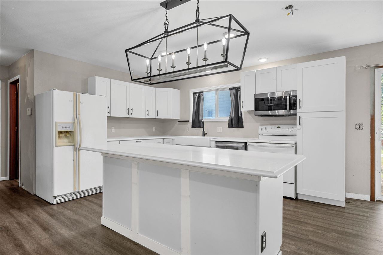 207 Washington Street Hills IA 52235