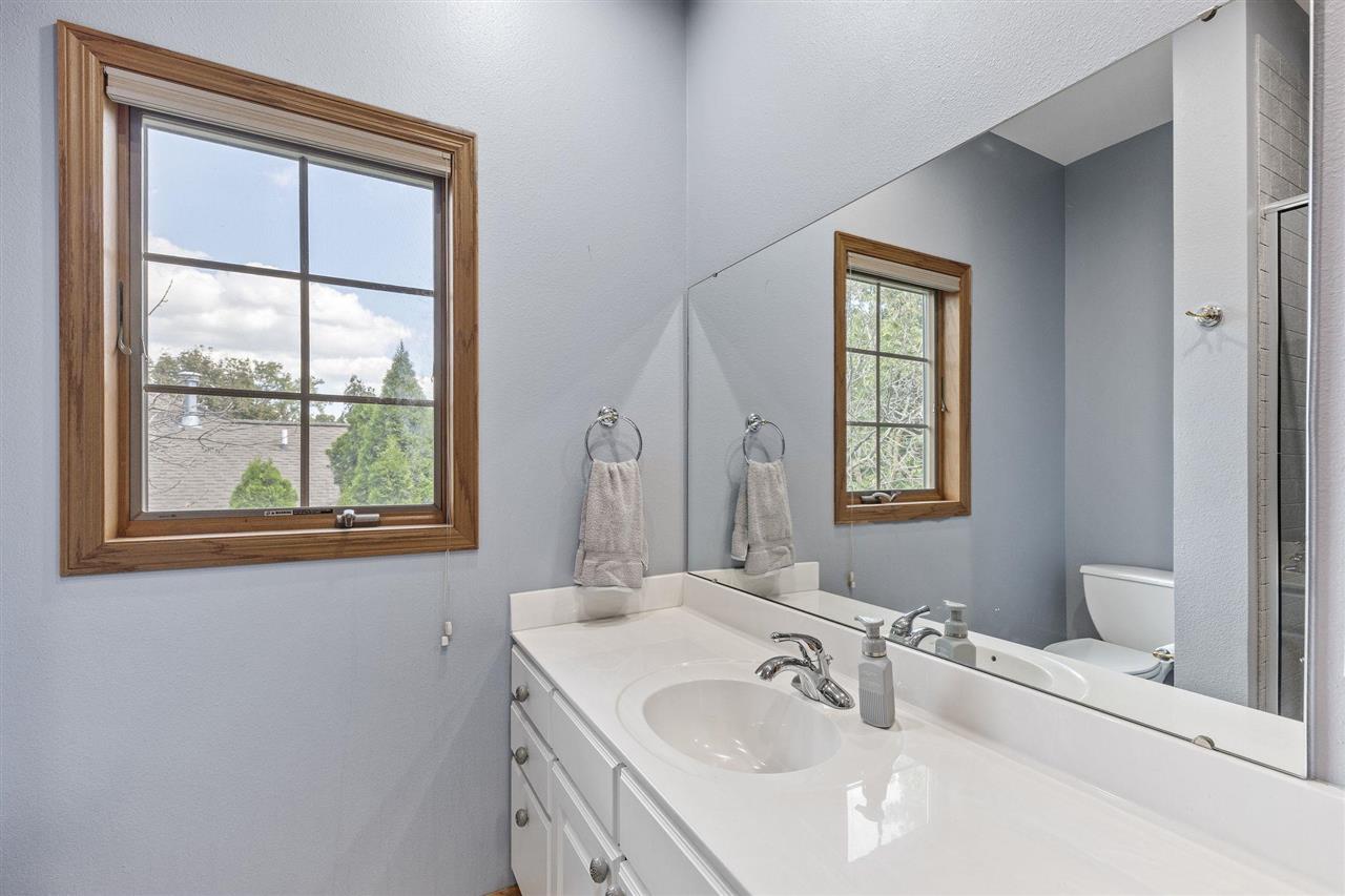 2332 E Washington Street Iowa City IA 52245