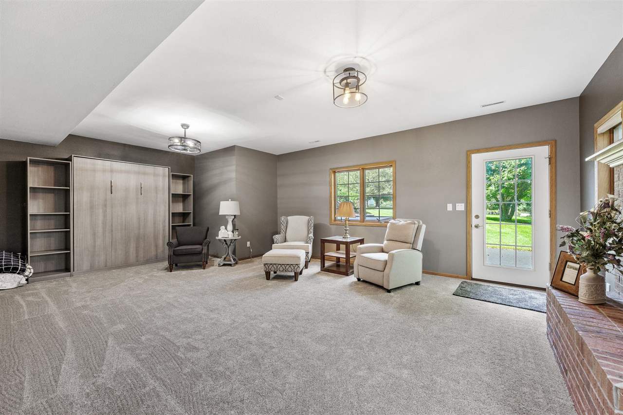 2332 E Washington Street Iowa City IA 52245