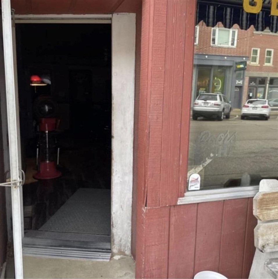 117 S Main Street Elkader IA 52043