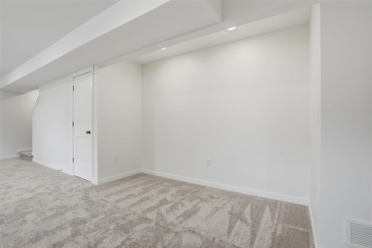 1887 Carroll Court North Liberty IA 52317