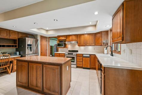 2129 Slagle Circle Iowa City IA 52246