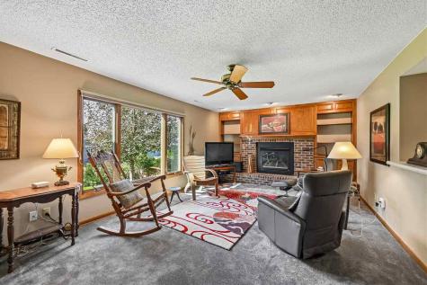 2129 Slagle Circle Iowa City IA 52246