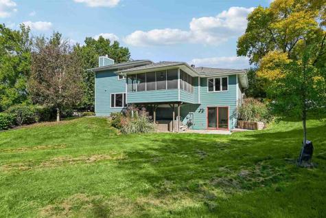 2129 Slagle Circle Iowa City IA 52246