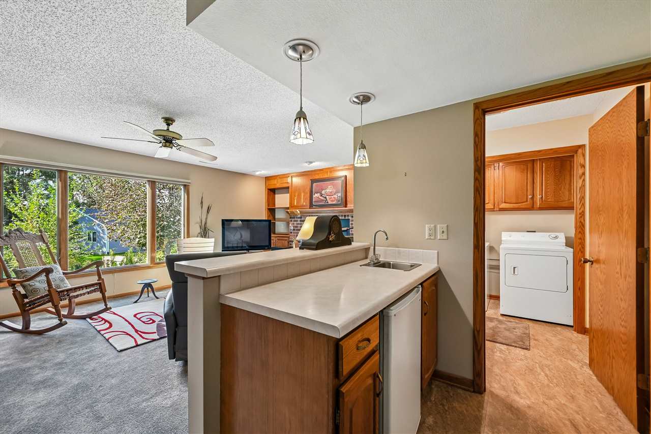 2129 Slagle Circle Iowa City IA 52246