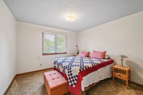 2129 Slagle Circle Iowa City IA 52246