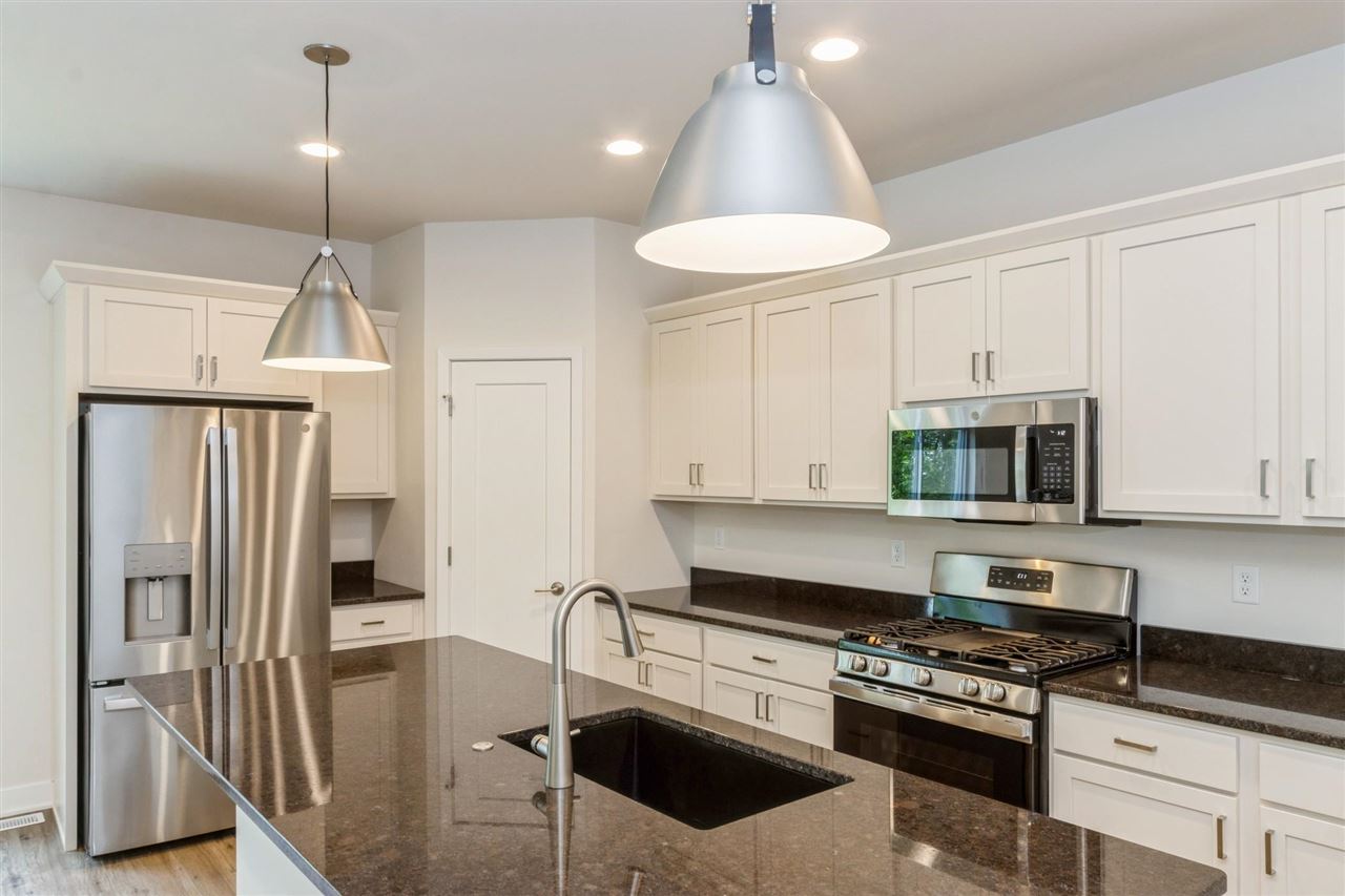 3100 Sunflower Street Ely IA 52227