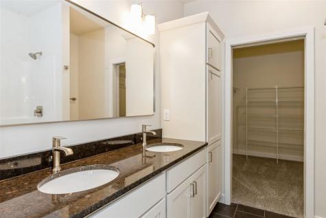 3100 Sunflower Street Ely IA 52227