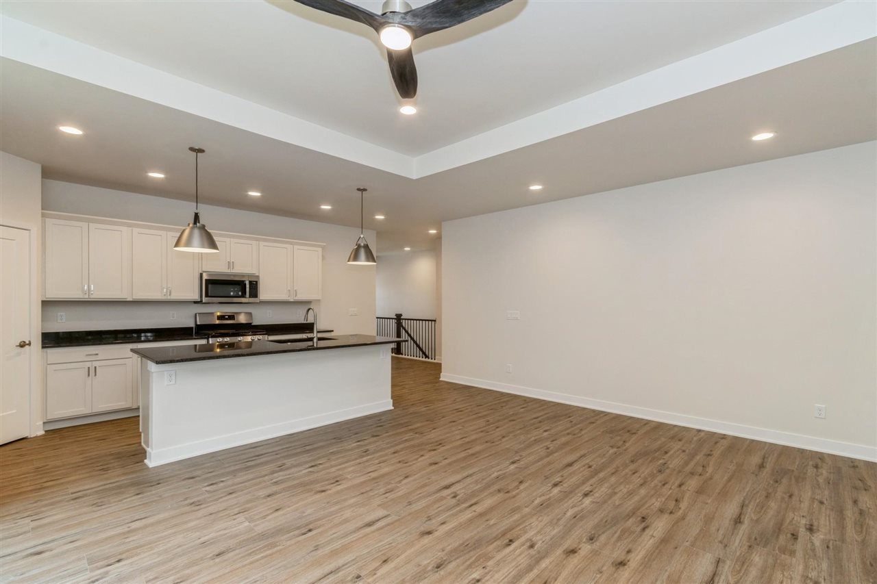3100 Sunflower Street Ely IA 52227