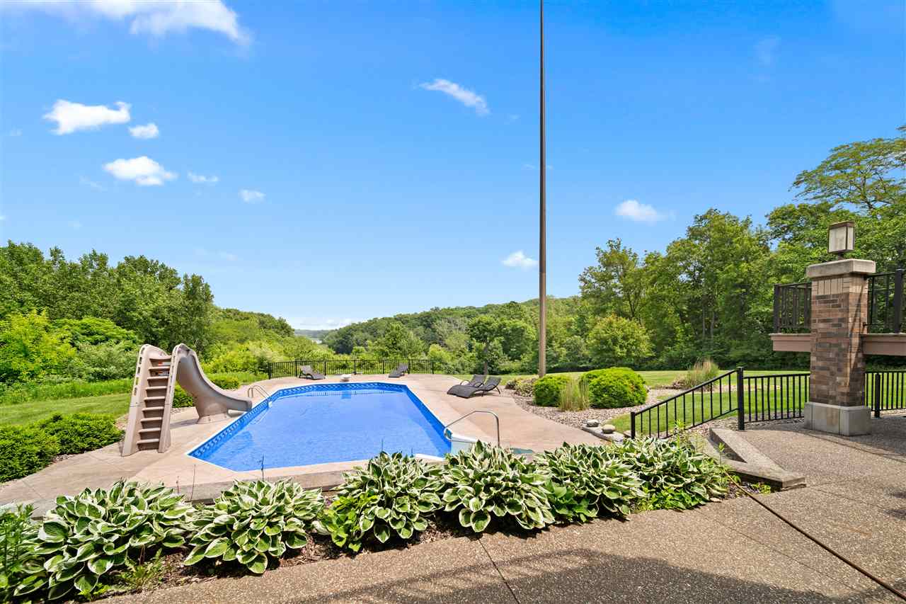 2310 NE Lakeridge Place North Liberty IA 52317