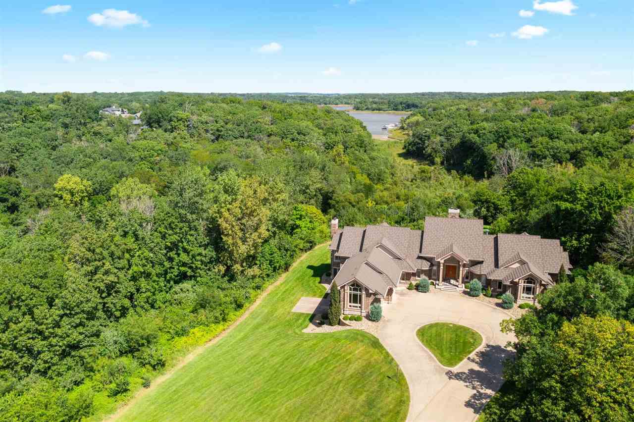 2310 NE Lakeridge Place North Liberty IA 52317