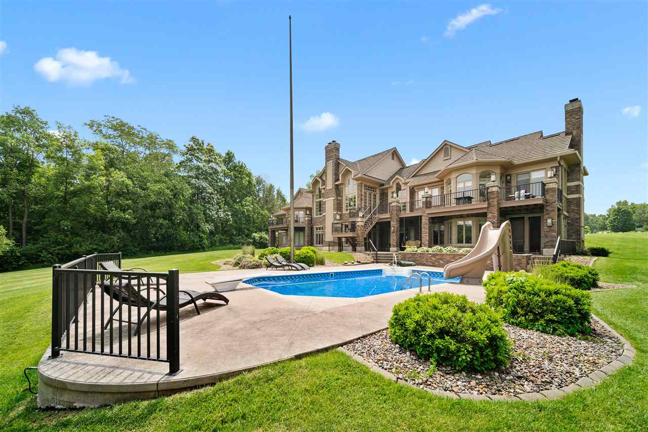 2310 NE Lakeridge Place North Liberty IA 52317