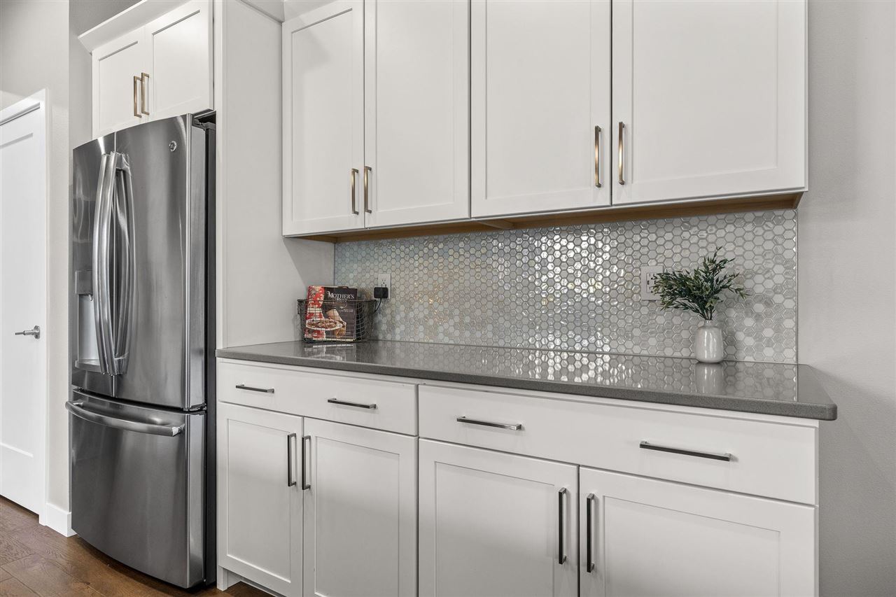 1030 Highland Park Avenue Coralville IA 52241