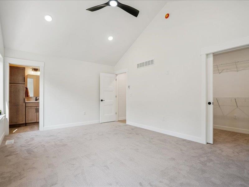 219 Eversull Lane Iowa City IA 52245