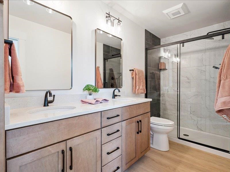 219 Eversull Lane Iowa City IA 52245