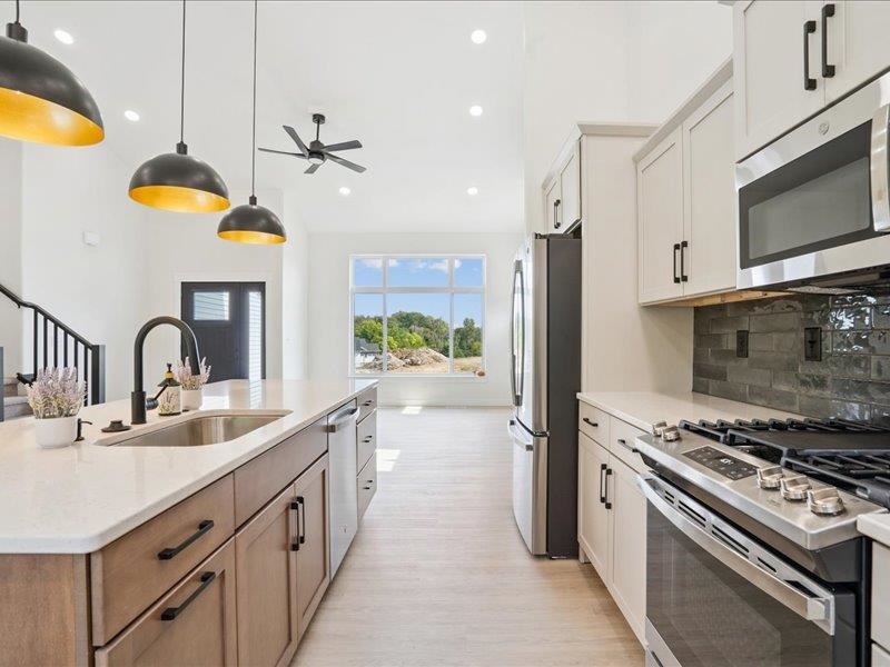 219 Eversull Lane Iowa City IA 52245