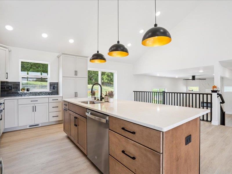 219 Eversull Lane Iowa City IA 52245