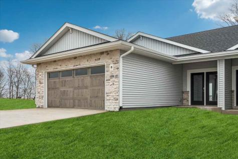 1022 Highland Trail Solon IA 52333