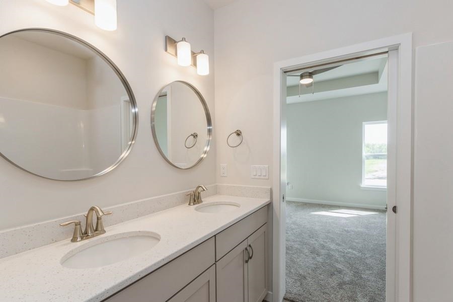 1022 Highland Trail Solon IA 52333