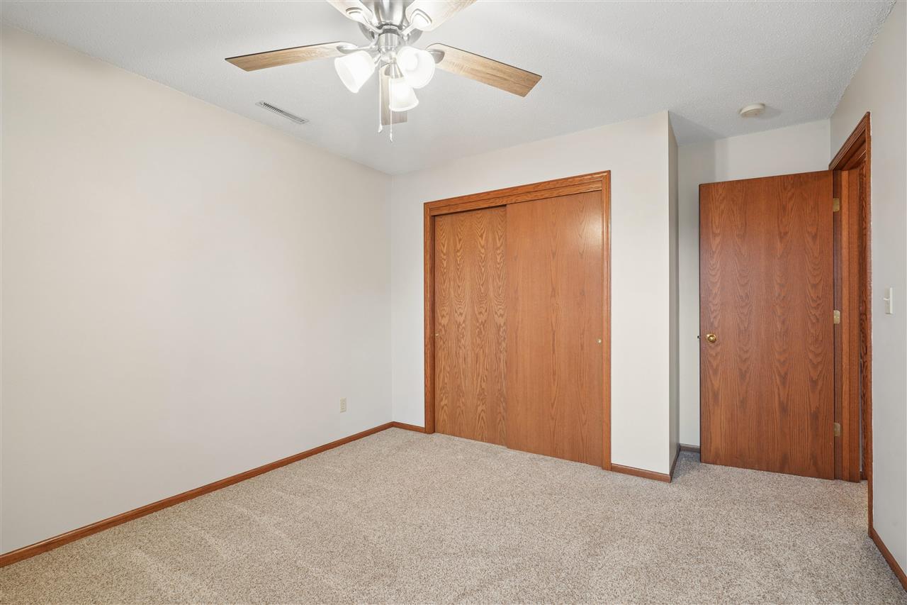235 N 18th Avenue Hiawatha IA 52233