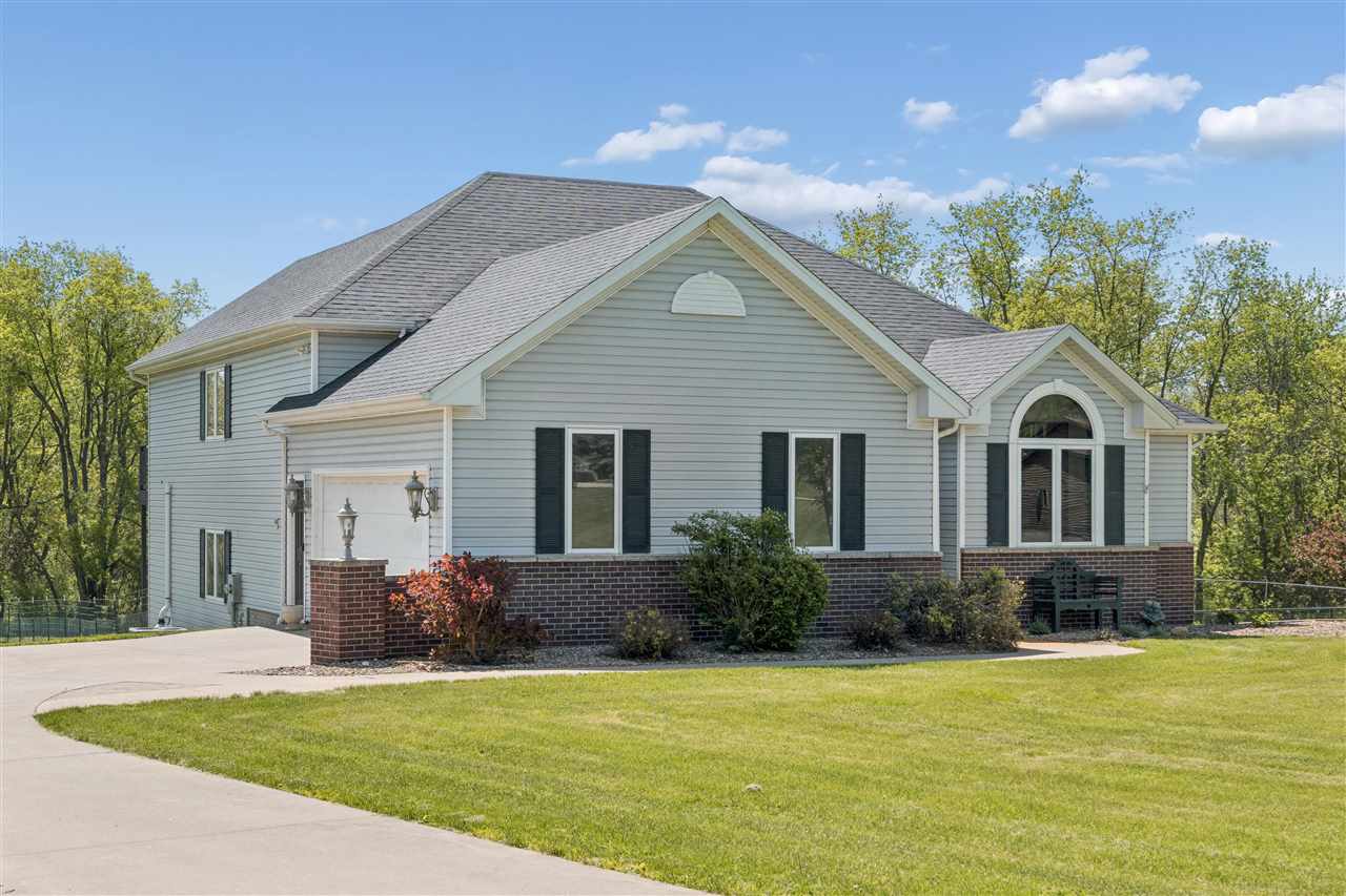 3313 Cedar Hill Drive Solon IA 52333