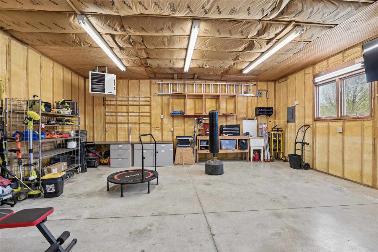 3313 Cedar Hill Drive Solon IA 52333