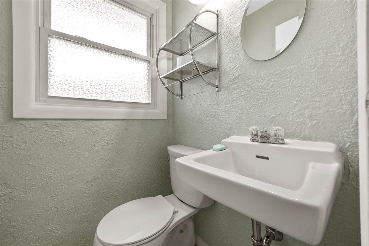 528 Beldon Avenue Iowa City IA 52246