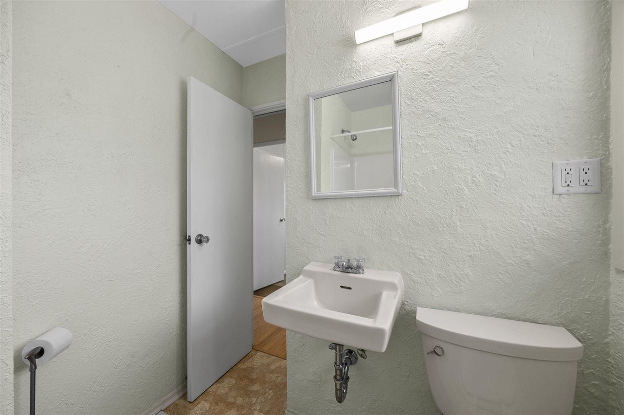 528 Beldon Avenue Iowa City IA 52246