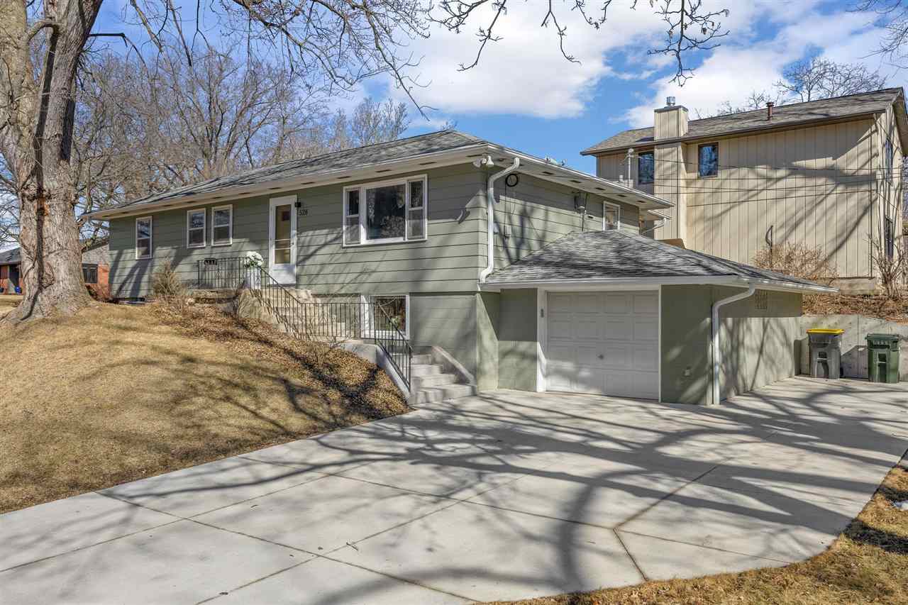 528 Beldon Avenue Iowa City IA 52246