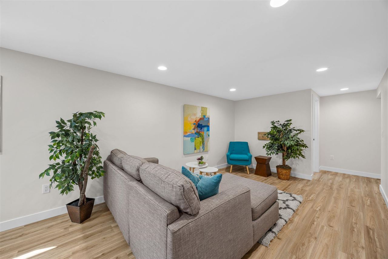 528 Beldon Avenue Iowa City IA 52246