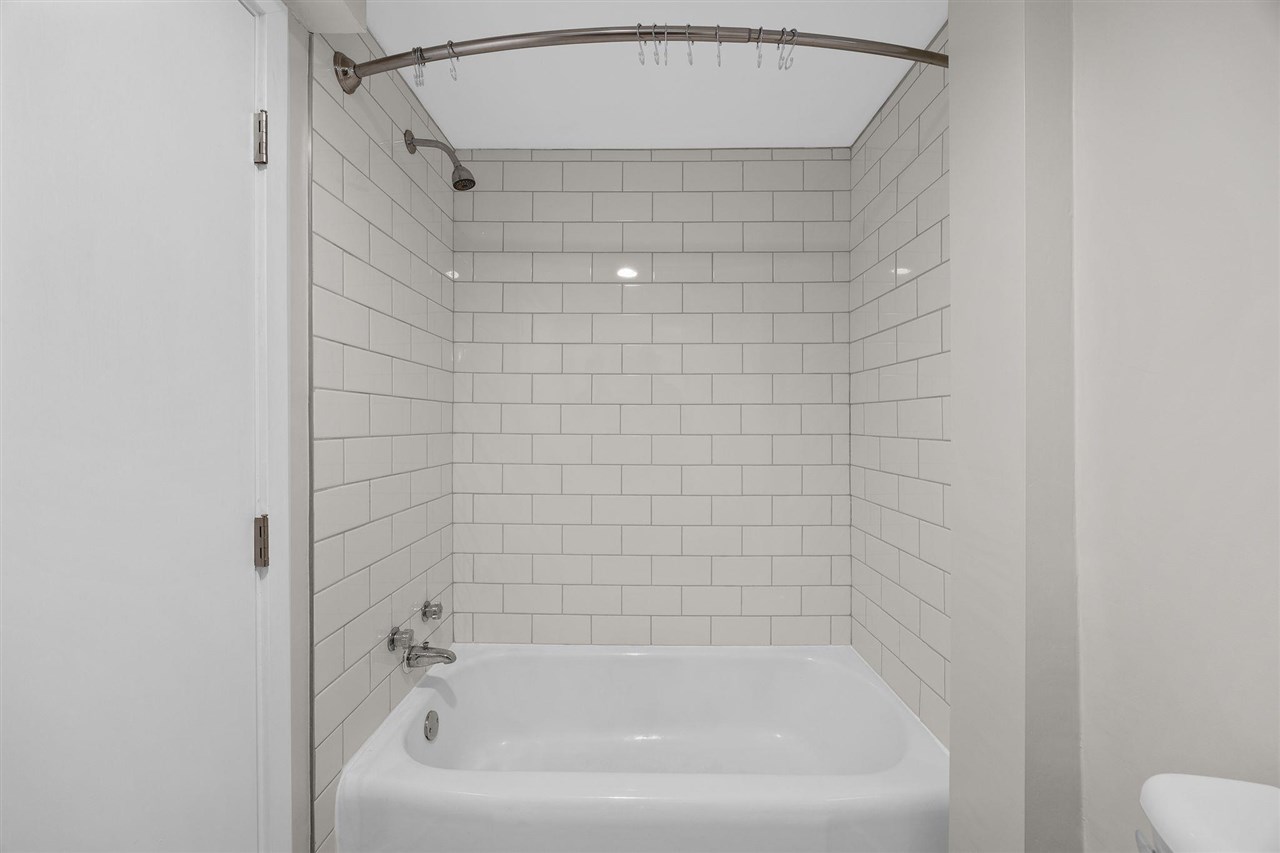 528 Beldon Avenue Iowa City IA 52246