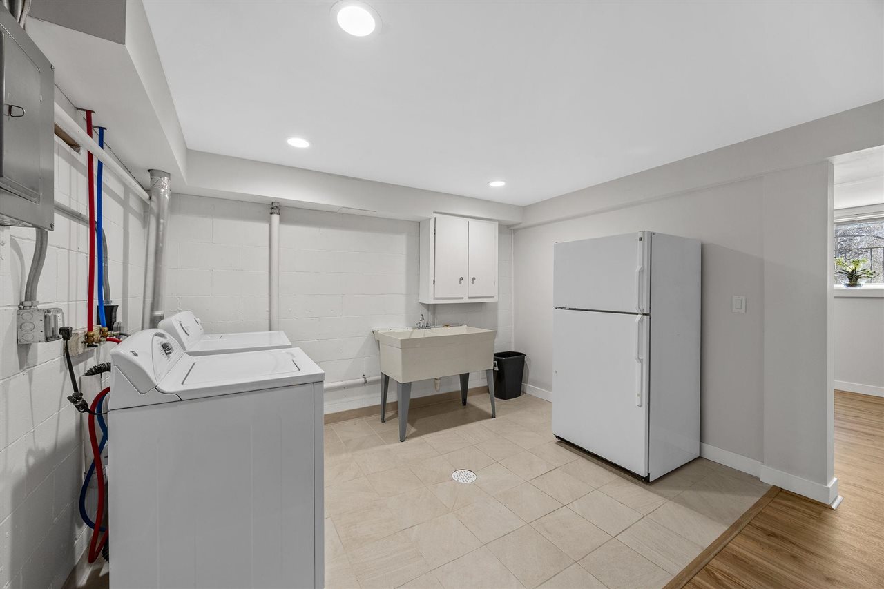 528 Beldon Avenue Iowa City IA 52246